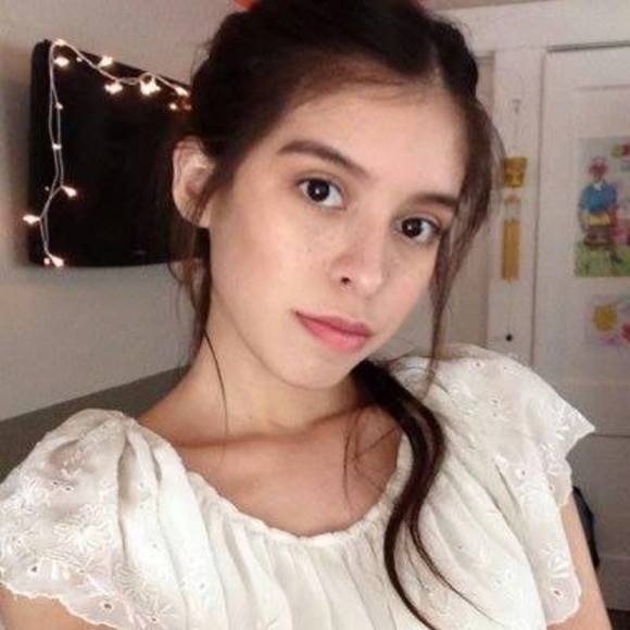 Meet your Posher, Mia - Picture 1 of 1